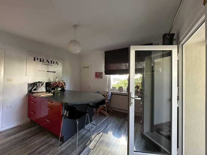 IN POSIZIONE CENTRALE! Appartamento al piano terra, unità immobiliare in condominio ristrutturato – Küche