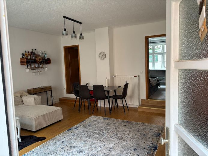 %8,6 getiri sağlayan, merkezi ve pastoral eski şehir konumunda çok aileli konut binası – Zimmer aus Wohnung 1	