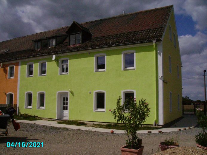 Edificio plurifamiliare - 10 unità abitative - 550 m² - PARZIALMENTE RISTRUTTURATO - 06679 GRANSCHÜTZ - 360000€ – Foto 2