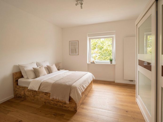 Abitare con stile nella zona est di Stoccarda: appartamento ristrutturato di 3 locali con grande balcone e cucina componibile – Foto 3