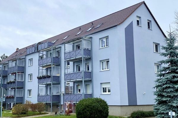 Großzügige 4 Zimmer Wohnung mit herrlichem Blick  ins Grüne