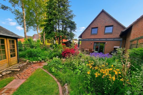 von PRIVAT: Familienfreundliches Haus in Bordesholm (DHH)