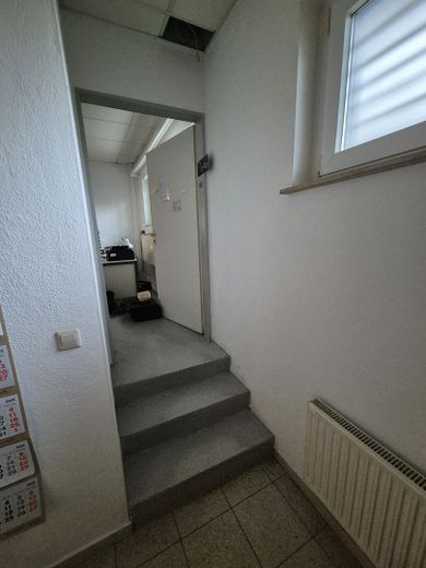 treppe zu büro 1