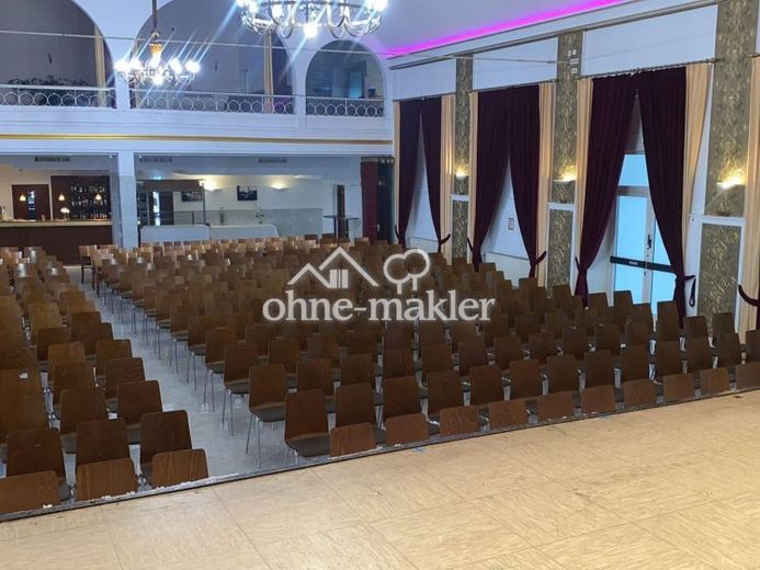 RESTAURANTE Y SALÓN DE EVENTOS EN ALQUILER – Foto 1