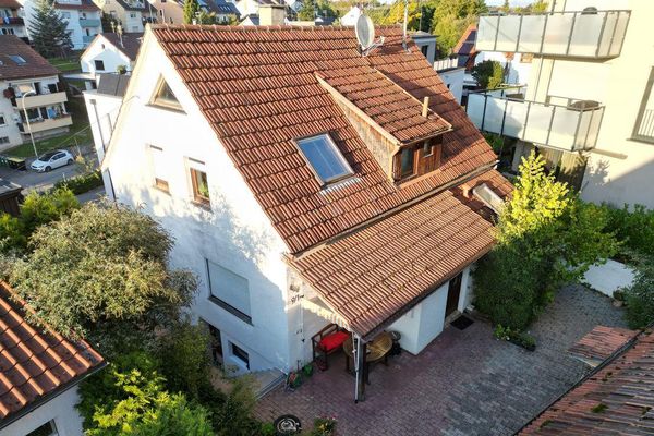 Charmantes freistehendes Einfamilienhaus für die kleine Familie