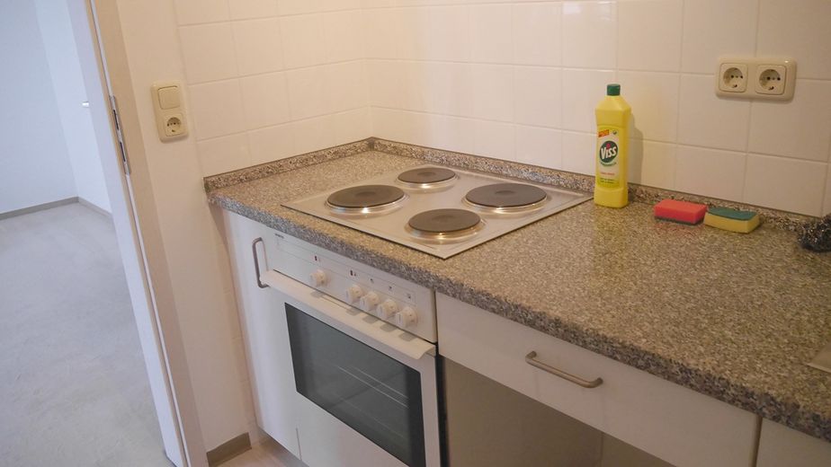 Ohne Provision: Verk. Wohnung 2 Zi. Kü, Bad, PKW-Stellplatz – Foto 8