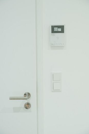 Mehr Raum für Ihre Träume: A+ 2-Zimmer-Traum im Herzen von Hamm! Aufzug, Balkon & Premium-Design – Bedienung Fußbodenheizung 