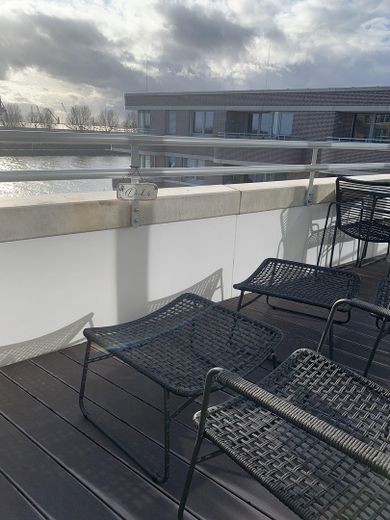 neuwertiges Luxus-Penthouse mit exklusiver Ausstattung  und traumhaften Weserblick in erster Reihe – Terrasse