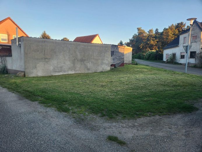 Aussen Grundstück