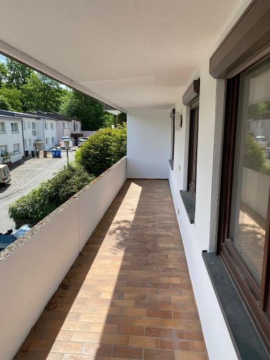 Frisch sanierte 3-Zimmer ETW mit separatem Eingang – Balkon