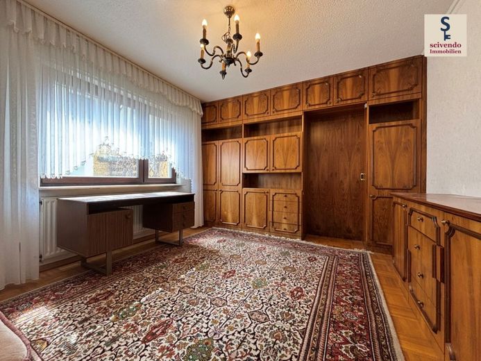 Großes Haus mit Süd-Westgarten in Karlsruhe-Neureut – Zimmer 2 Erdgeschoss