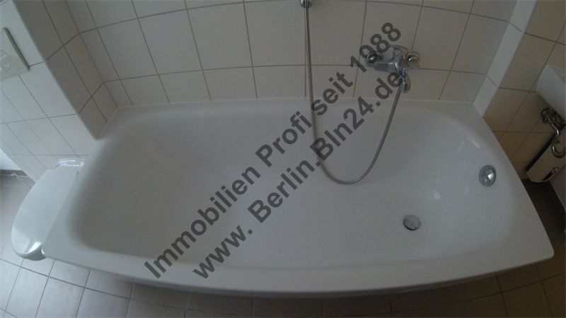 Mietwohnung - ZweitBezug nach Sanierung + Dielen OstBalkon – G0010091