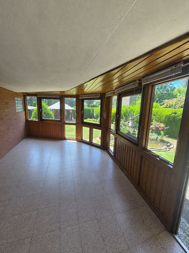 Charmantes Einfamilienhaus mit traumhaftem Südgarten, Wintergarten und Doppelgarage – Wintergarten