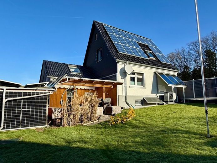 Fröndenberg-Hohenheide: Altbau, aber nicht vom alten Eisen - Energetisch und technisch im TOP Zustand! – Haus kaufen Fröndenberg-Hohenheide