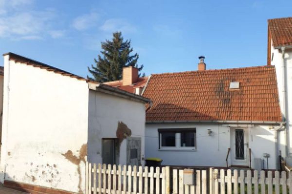 Petite maison individuelle cherche professionnel de la rénovation !!!