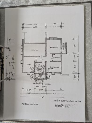 2 yaşam alanı, bahçe ve aile için bolca alan sunan geniş iki ailelik ev – Grundriss Keller
