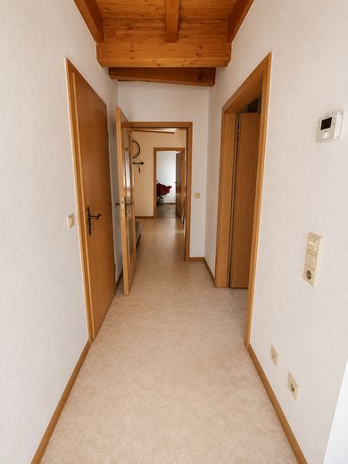 Schöne 2 ZKB im DG mit Stellplatz – Foto 4