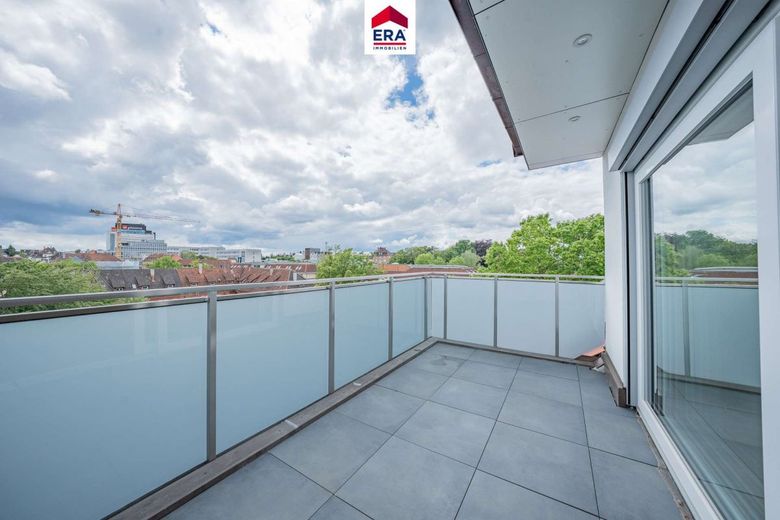 Modernisierte Maisonette-Wohnung im Herzen von Ludwigsburg – Balkon oben