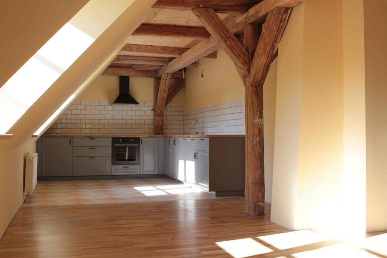 Maisonette/Wohnung an der Lübecker Bucht zwischen Scharbeutz und Eutin – Blick in die offene Küche