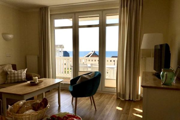 Beim Frühstückskaffee schon den Meerblick genießen – 3-Zimmer-Wohnung in allerbester Lage