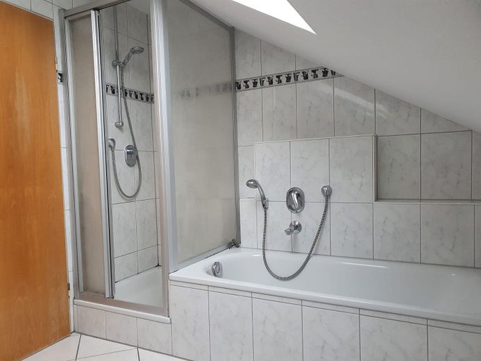 Dachgeschosswohnung Auenwald Lippoldsweiler 4-Zimmer – Bad 