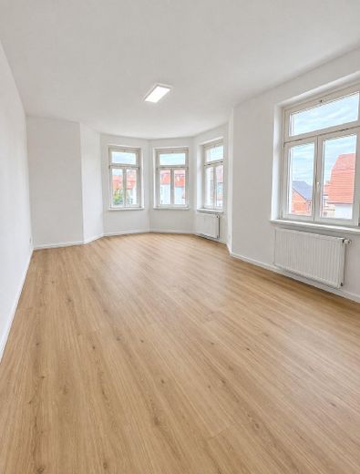 Erstbezug nach Sanierung: Helle Wohnung mit moderner Ausstattung – Foto 1