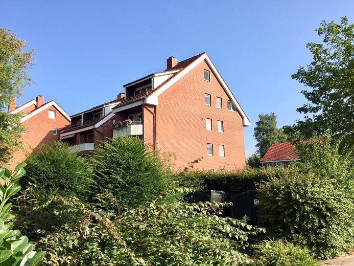 Highlight: 3-Zi.-Maisonette auf zwei Ebenen, sonniger Süd/West-Balkon, Endetage – Foto 4