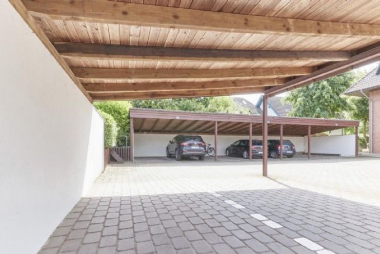 Luminoso e curato appartamento di 3 locali con loggia ad Achim – Foto 10
