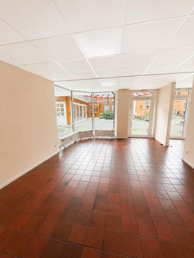 Local commercial polyvalent avec chambre froide dans un emplacement central au Gänsemarkt à Diepholz – Verkauf, Schulung, Büro