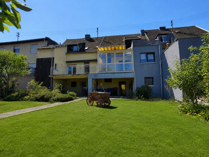 Una casa amata cerca persone per un futuro comune [da privato] – Rückansicht 2