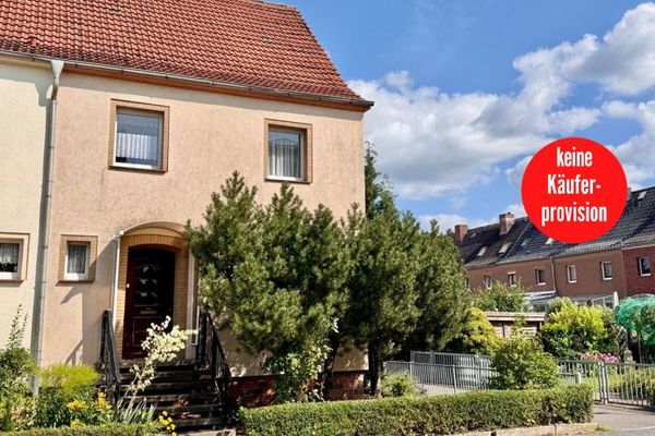 HORN IMMOBILIEN ++ نويبراندنبورغ فولغرفيرتل، منزل مع قطعة أرض، تراس و3 كراجات