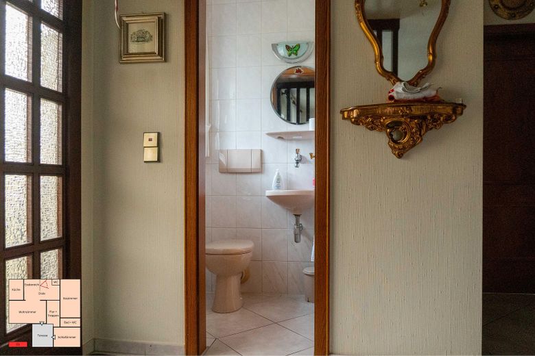Ideales Haus für Familie mit 2–4 Kinder in sehr ruhiger Traumlage und viel Platz in Bühl-Weitenung – Gäste WC