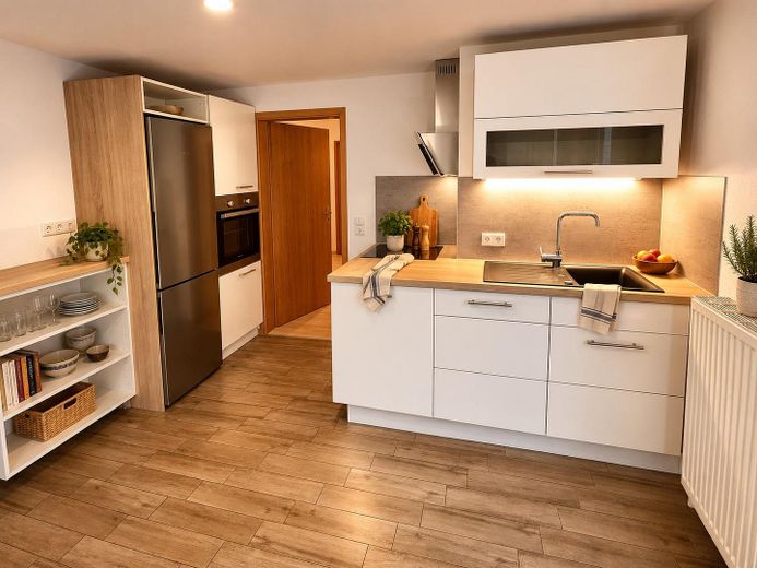 2-Raum-Altbauwohnung mit eigenem Garten & Terrasse, EBK, WG-geeignet – Weimar Altstadt – Küche