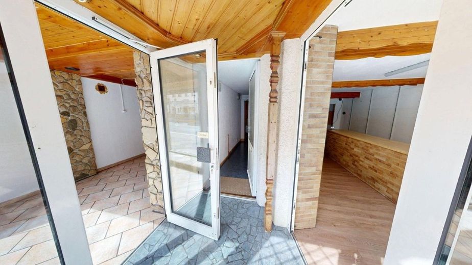 Haus mit Gewerbe + Wohnung in Köthen Innenstadt 1A-Lage - Ideal für Selbstständige oder Investoren – Eingangsbereich