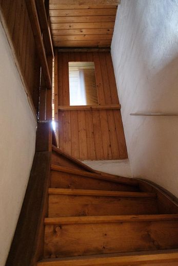 Gemütliches & bezugsfertiges Reihenmittelhaus in ruhiger, zentraler Lage von Senden Ay – Aufgang Dachboden