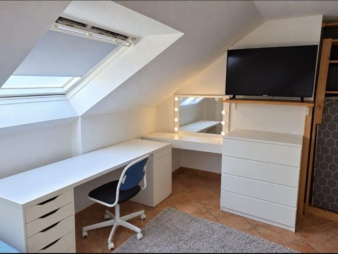 Attraktive 3-Zimmerwohnung mit besonderem Grundriss, modernisiertem Wohnkomfort und eigener Garage – Foto 11