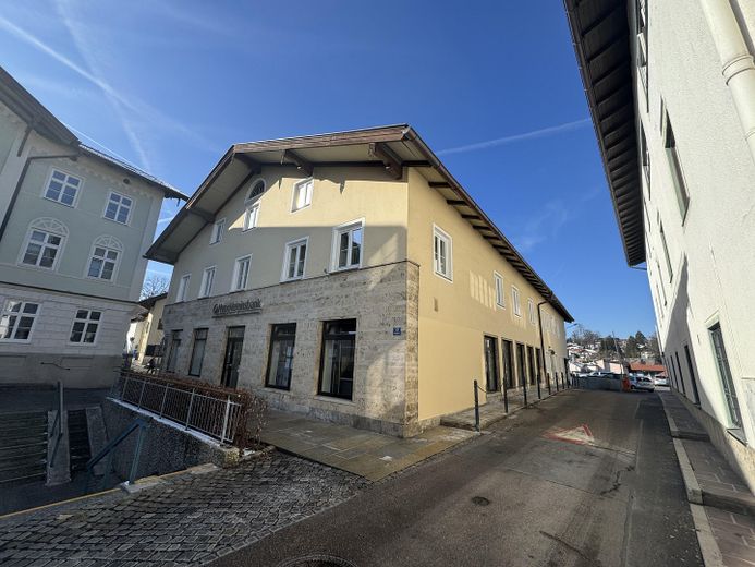 Großzüge Gewerbeeinheit am Stadtplatz | Bei Bedarf Wohnungen & Garten | Büro, Handel, Lager o.Ä. – Foto 4