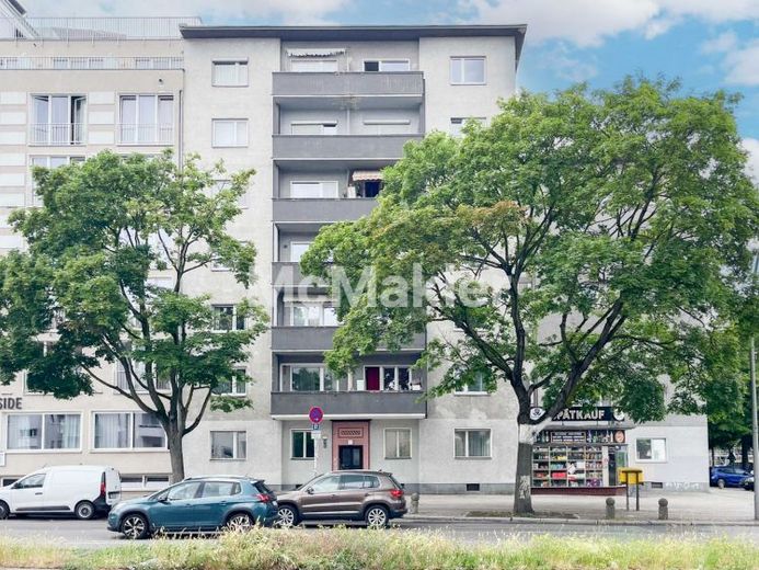 Bezugsfreie 3-Zimmer-Wohnung im Erdgeschoss in Berlin-Wilmersdorf – Foto 1