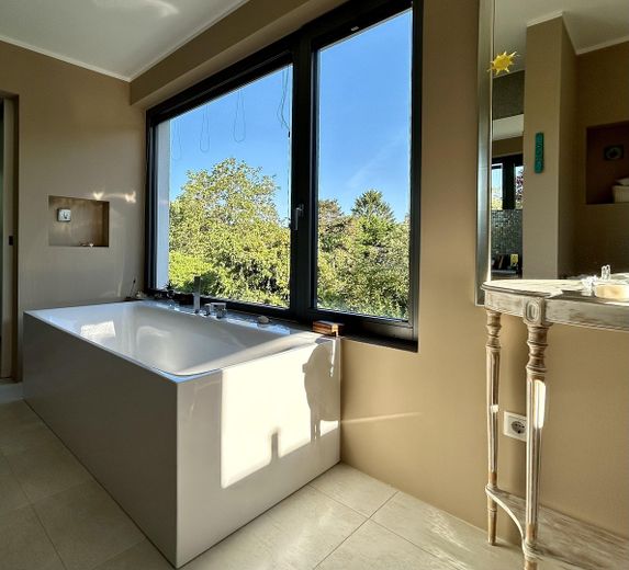 بدون عمولة: منزل علوي بتصميم مستوحى من الطبيعة – سكن استثنائي في قلب بنسبرغ – Baden mit Schlossblick