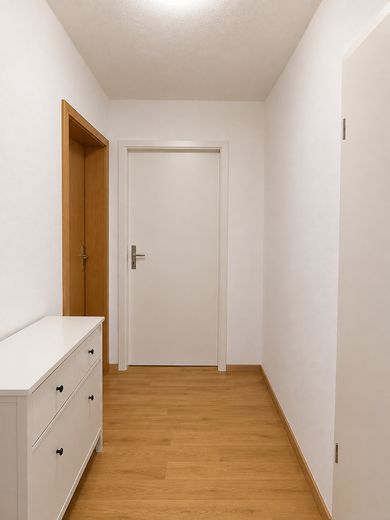 Umeblowany pokój w mieszkaniu współdzielonym w Dortmundzie – mieszkanie dla 3 osób | 420 € całkowitego czynszu | dla studentów i osób pracujących – Flur