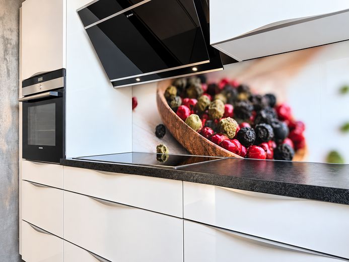 Wohnen auf zwei Ebenen – Maisonette mit hochwertiger Ausstattung und 3 Stellplätzen – Küche