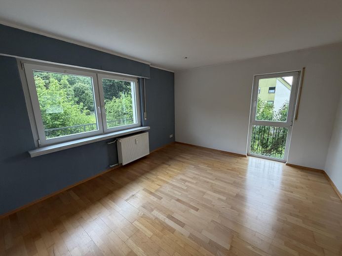 Schöne helle 97m2 große Maisonette Wohnung in Wiesloch-Baiertal – Wohnzimmer