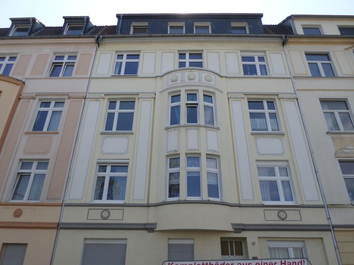 2-room ground-floor apartment with fitted kitchen in Dortmund – Fassade