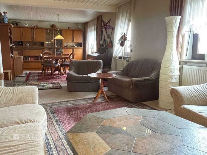 Wohnzimmer 1 OG.jpg