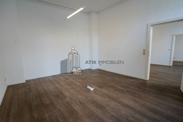 ATIK: Exklusive Bürofläche mit Altbaucharme und Terrasse im Zentrum - provisionsfrei – Innenansicht