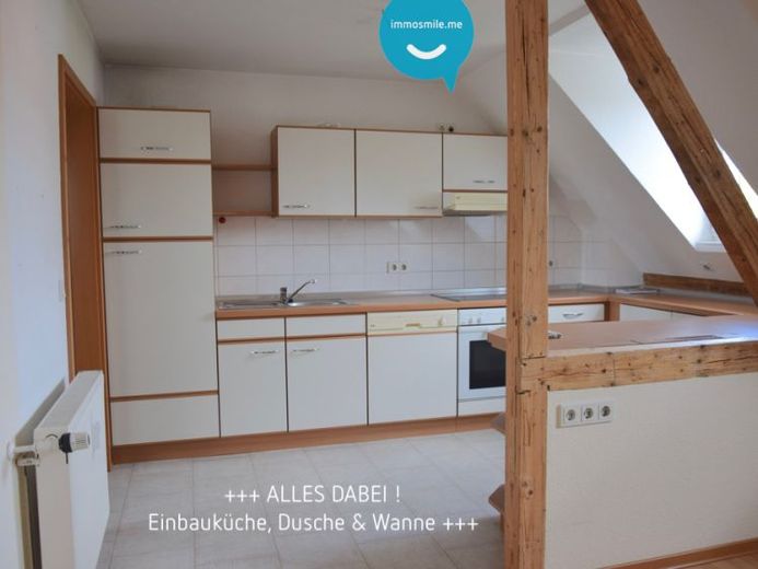 viiiel Platz • 2 Zimmer • Einbauküche • Dusche & Wanne • Tageslichtbad • Dachgeschoss – Foto 1