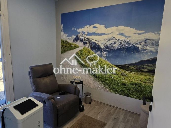 Mit Klimaanlage: Praxis, Gewerbefläche, Physio, Beautysalon, Büro – Photo 1