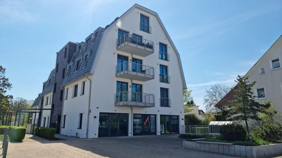 Büro- & Praxisflächen in Niendorf/Timmendorfer Strand mieten | 14-125 m² Gewerbefläche nahe Ostsee – Hausansicht