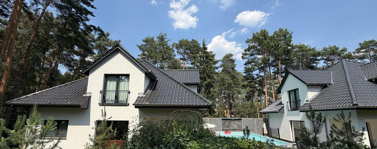 Wohnen im Herzen von Potsdam-Mittelmark – Blick auf beide Häuser