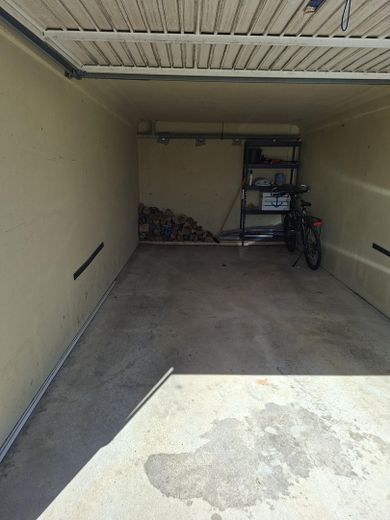 Helle Wohnung mit Balkon direkt am Deich - 2,5 Zimmer, 61qm – Garage